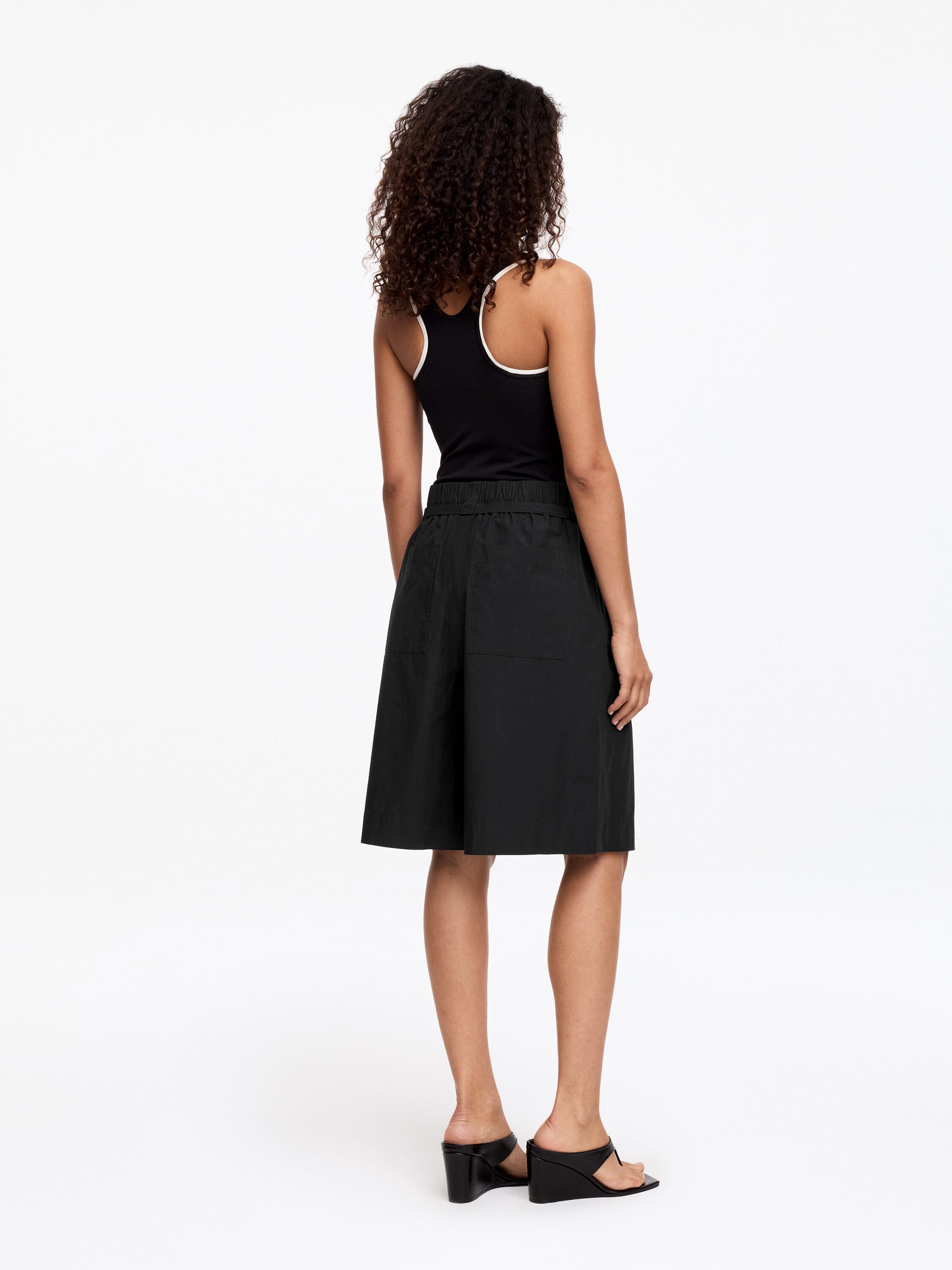 Pleated Cotton Poplin Shorts - Black - Image 3