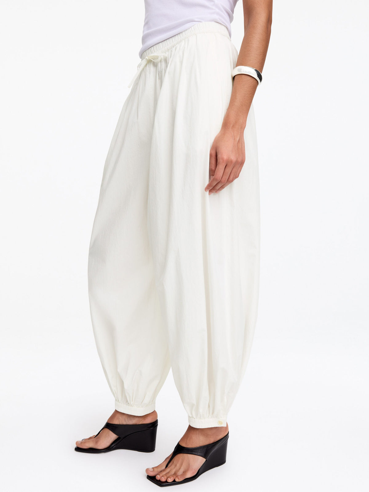 Balloon Cotton Trousers - White - Image 5