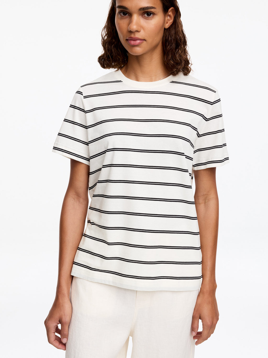 Short-Sleeve T-Shirt - Black - Image 5