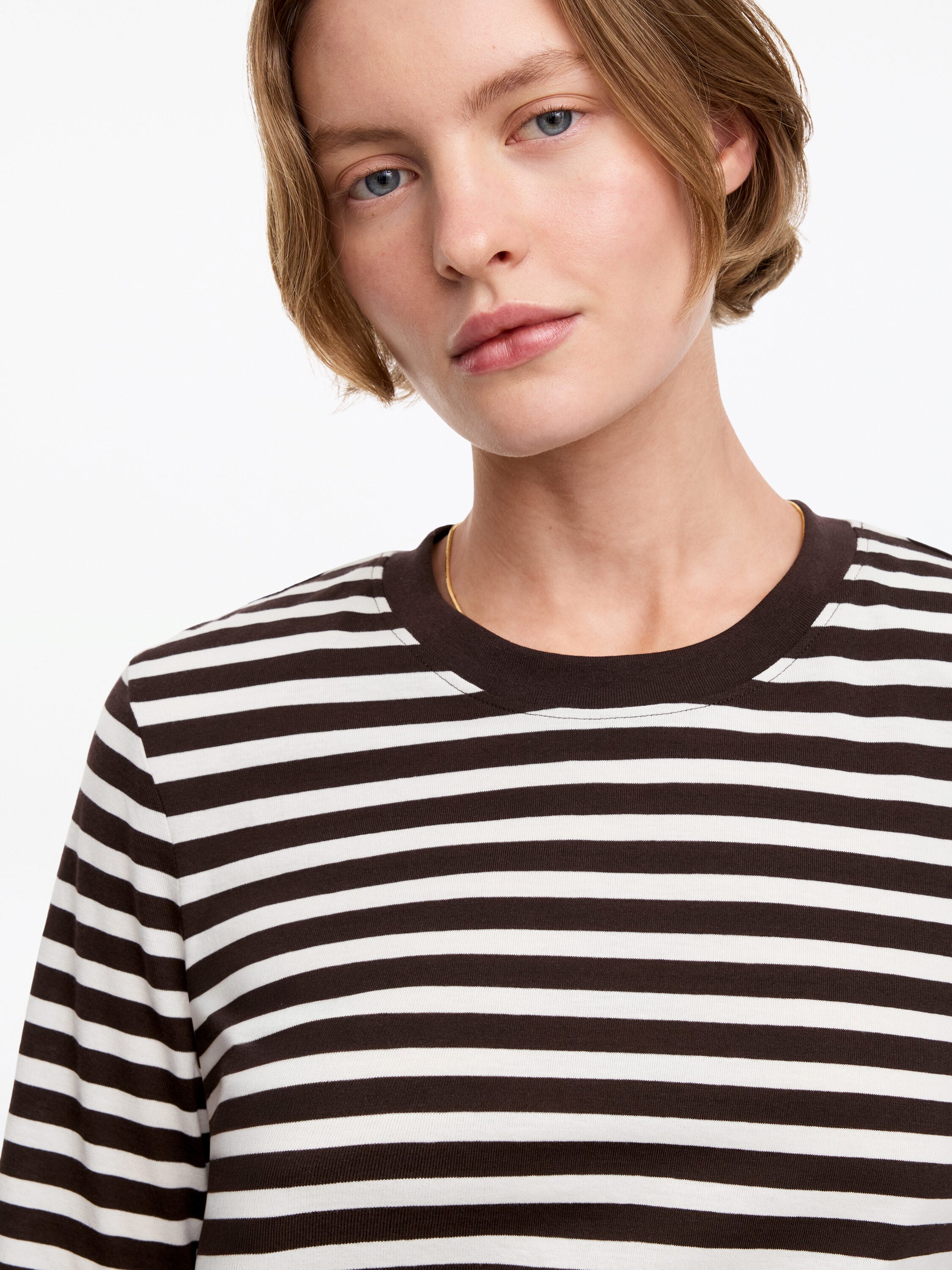 Long-Sleeve T-Shirt - Brown - Image 5