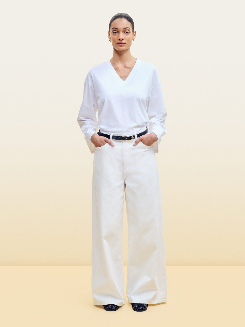 Relaxed V-Neck T-Shirt - White - Image 6