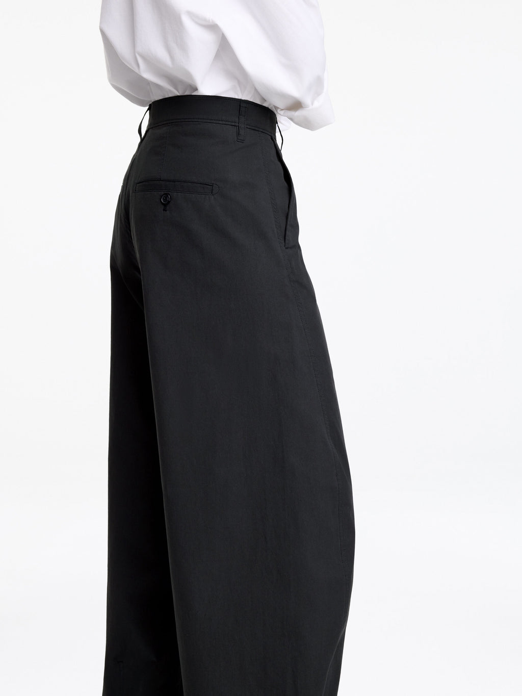 Barrel-Leg Trousers - Black - Image 5