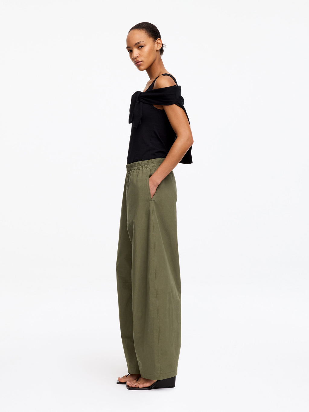 Barrel-Leg Cotton Trousers - Green - Image 2