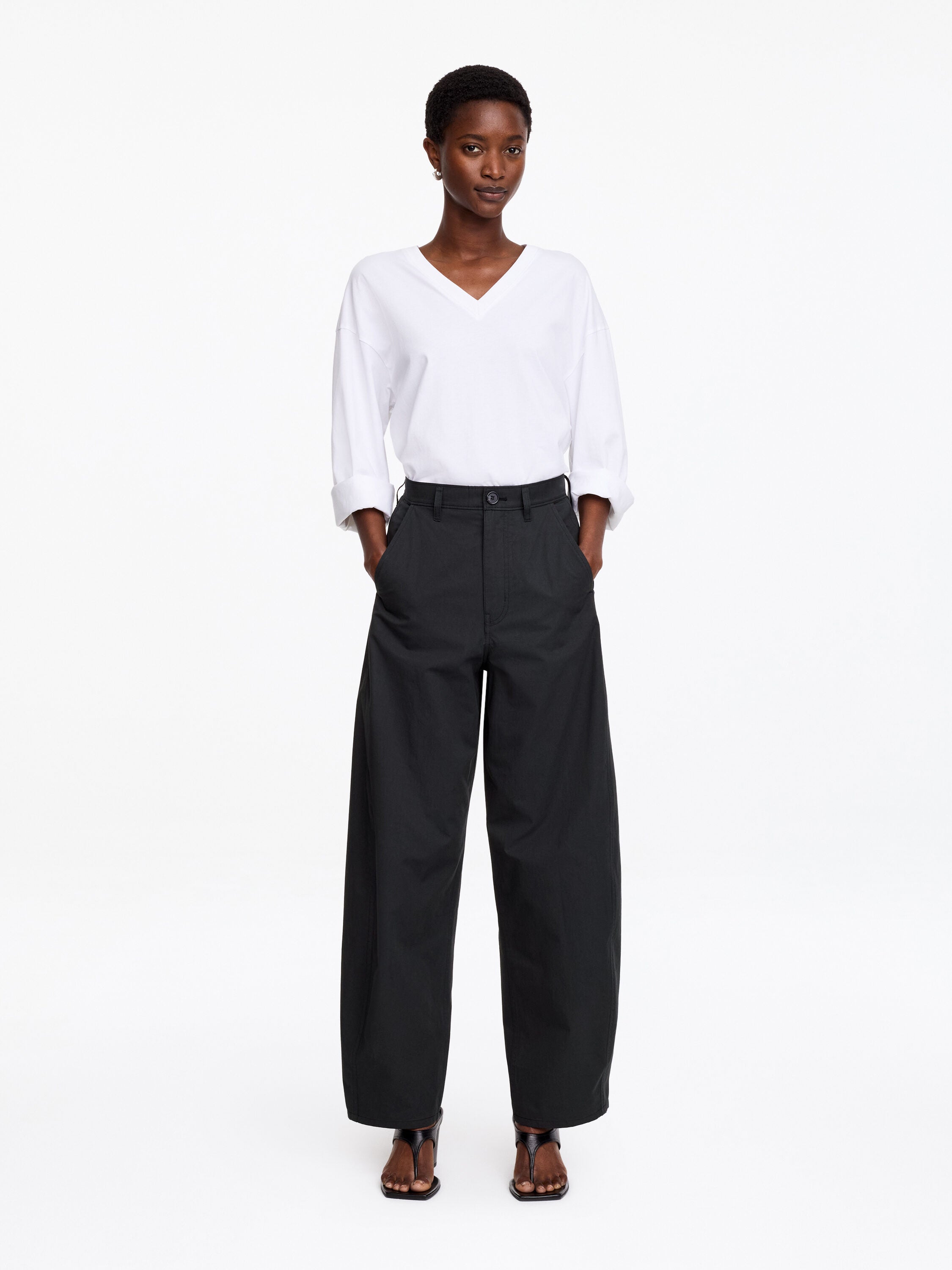 Barrel-Leg Trousers - Black