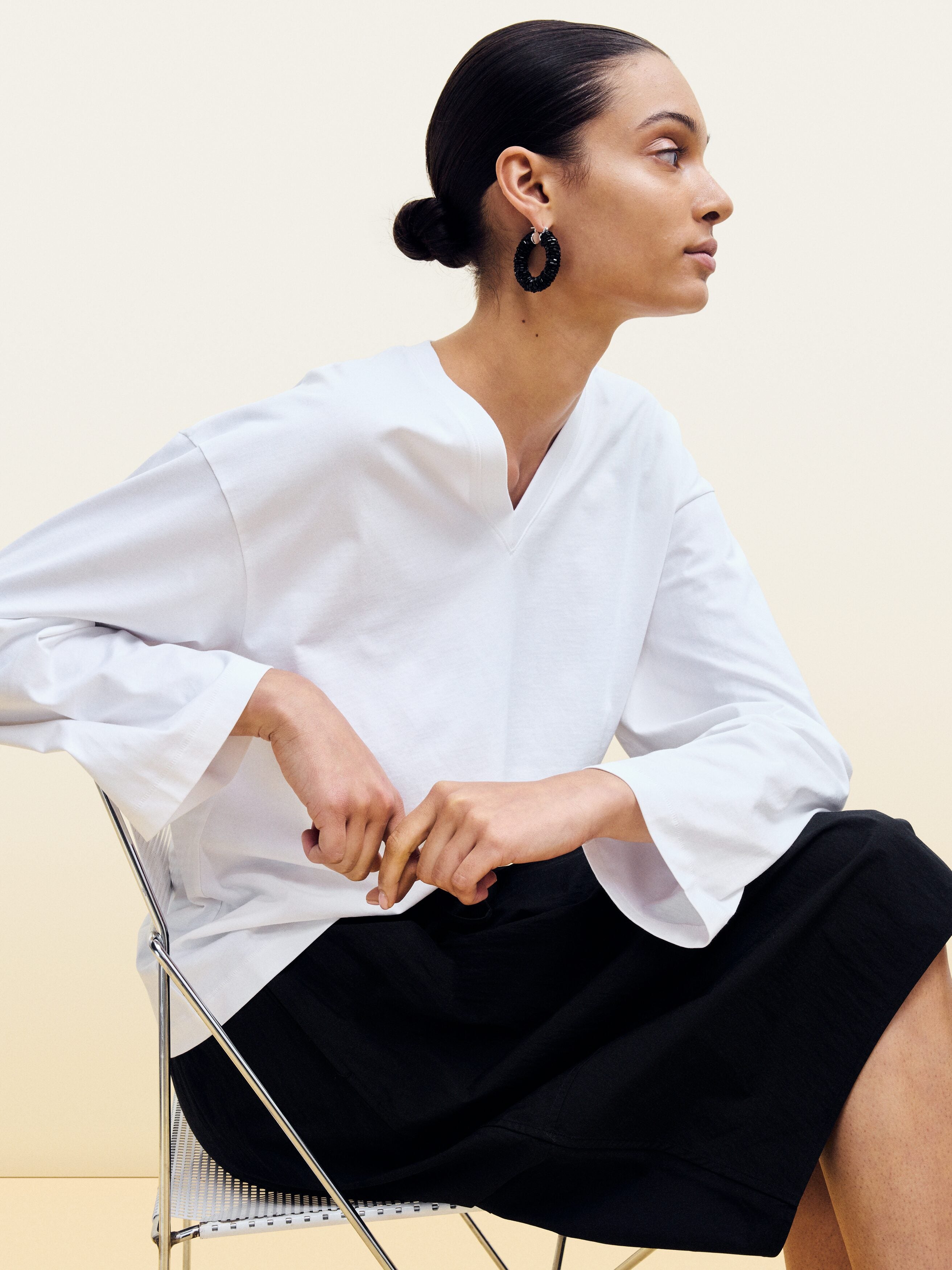 Relaxed V-Neck T-Shirt - White - Image 8