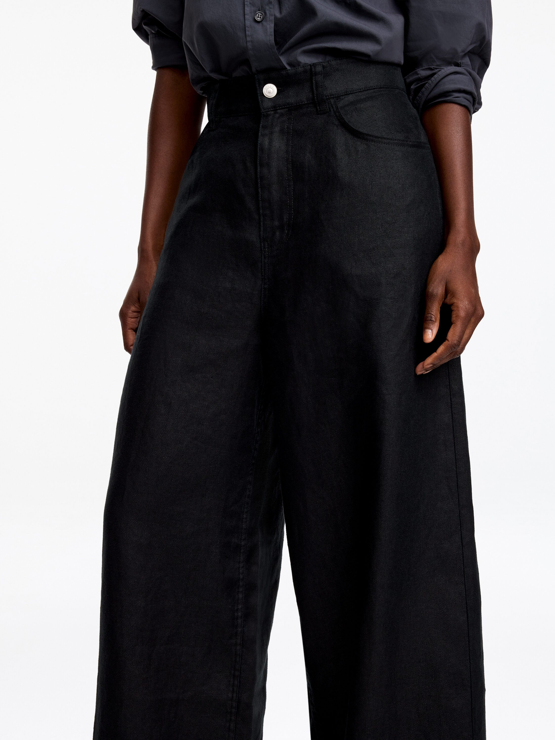 Five-Pocket Linen Trousers - Black - Image 3